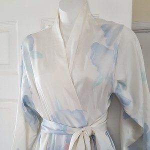 Vintage Keyloun M Satin Nightgown with pockets!